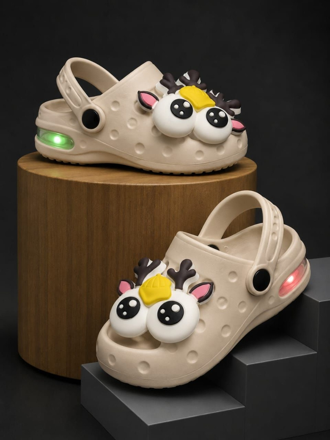NEW STEPS Unisex Kids Embellished Rubber Clogs