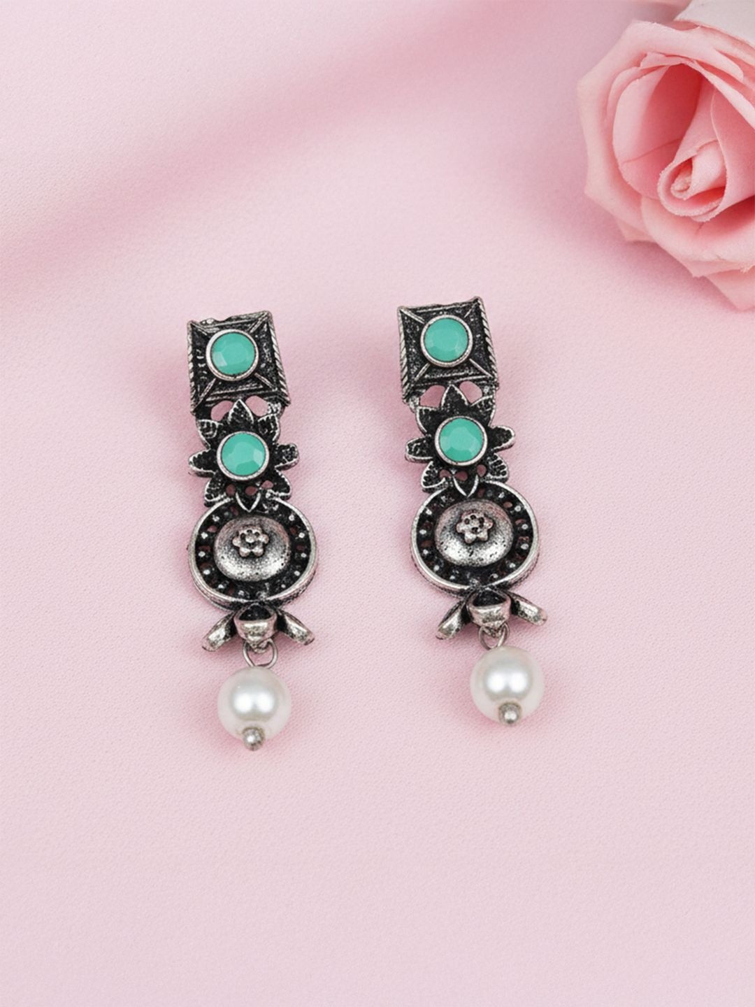 Stylishkudi Geometric Drop Earrings