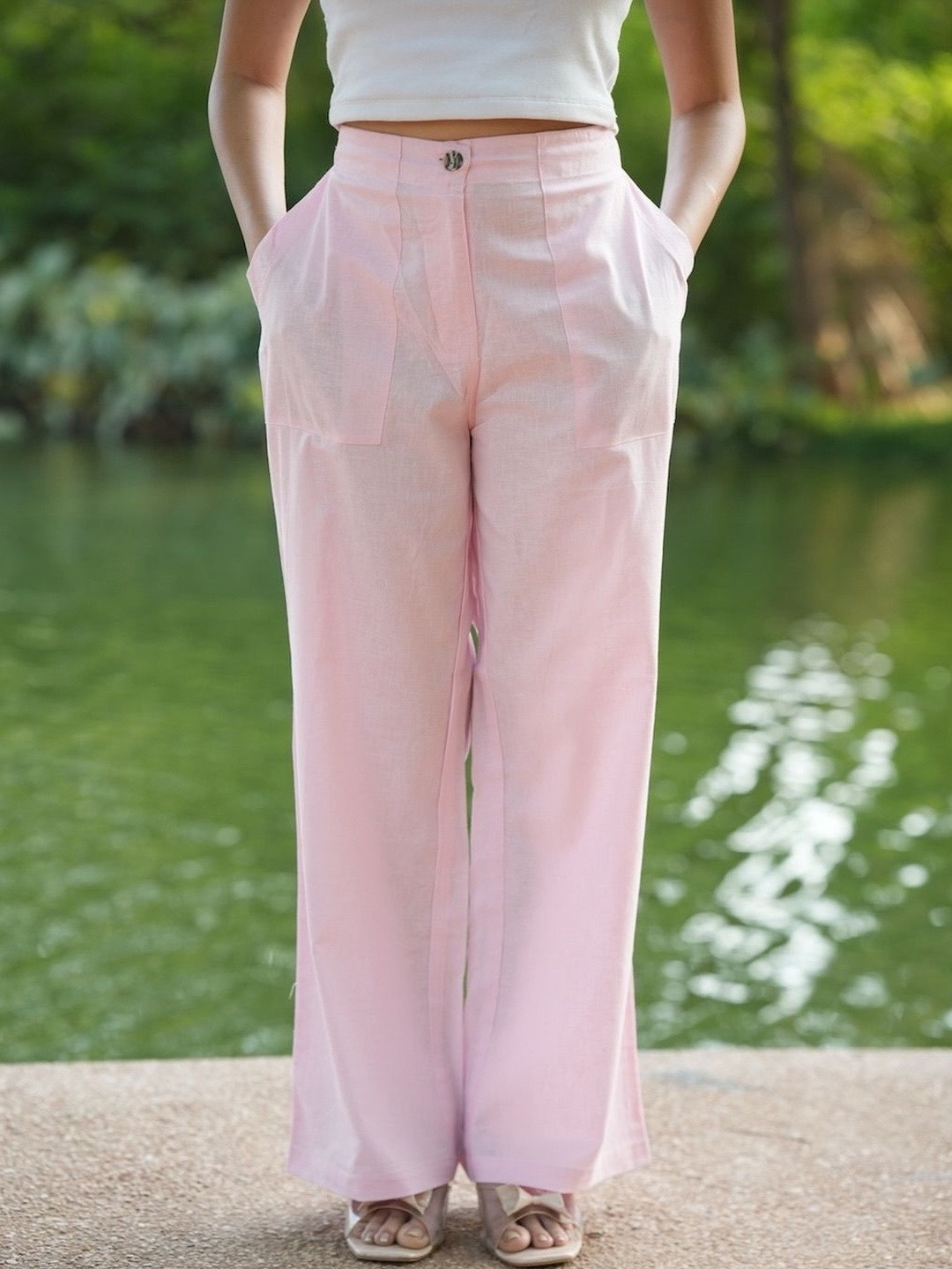 BENPANI Women Relaxed High-Rise Button Trousers