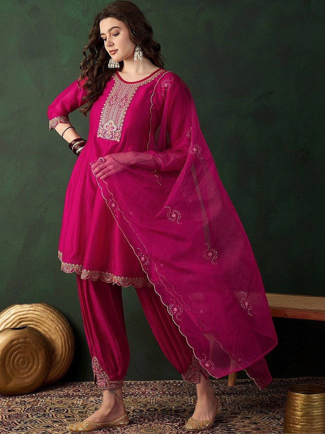 Gownwala Ethnic Motifs Embroidered Thread Work Thread Work Kurti