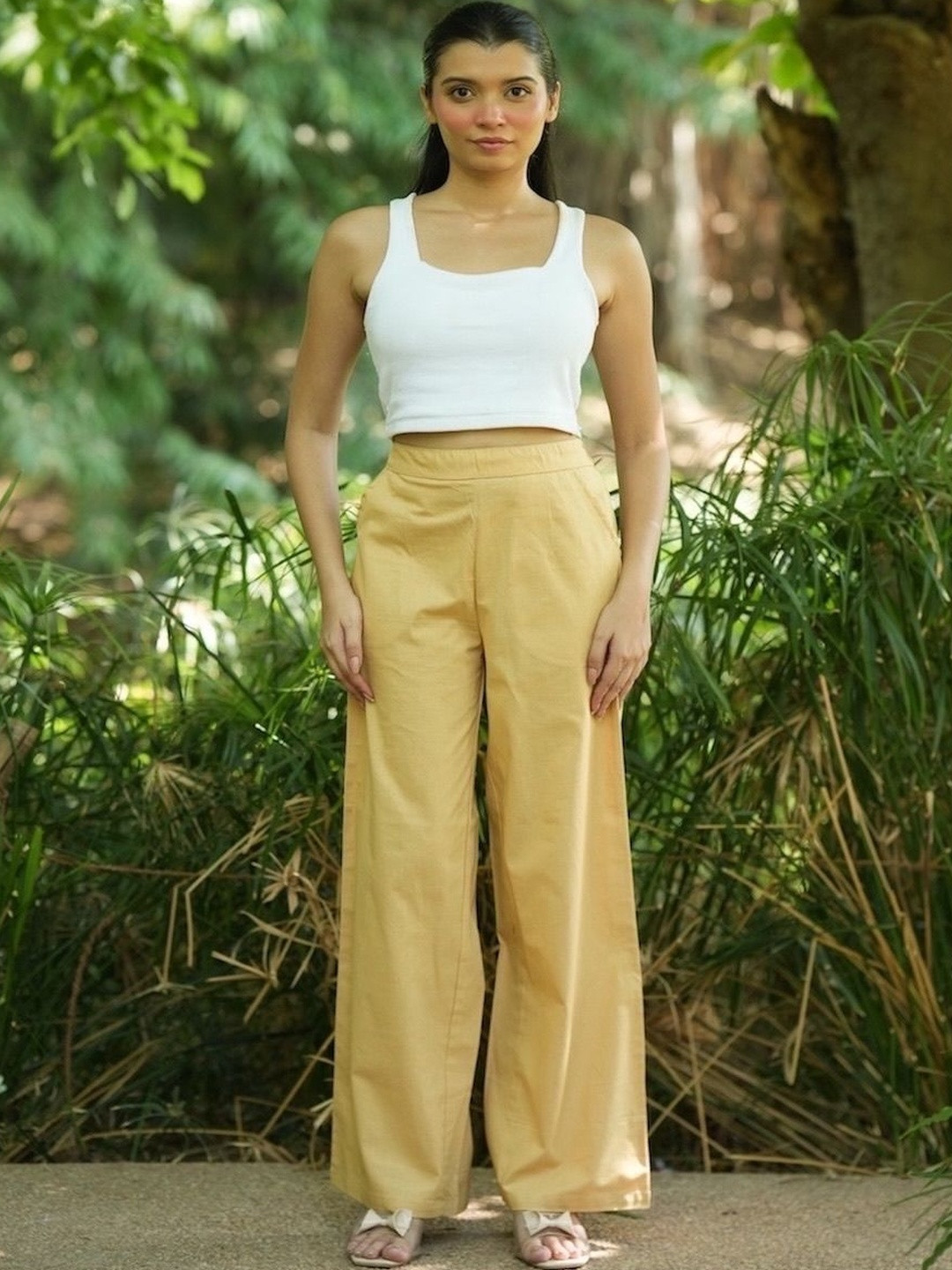 BENPANI Women Relaxed High-Rise Button Cotton Trousers