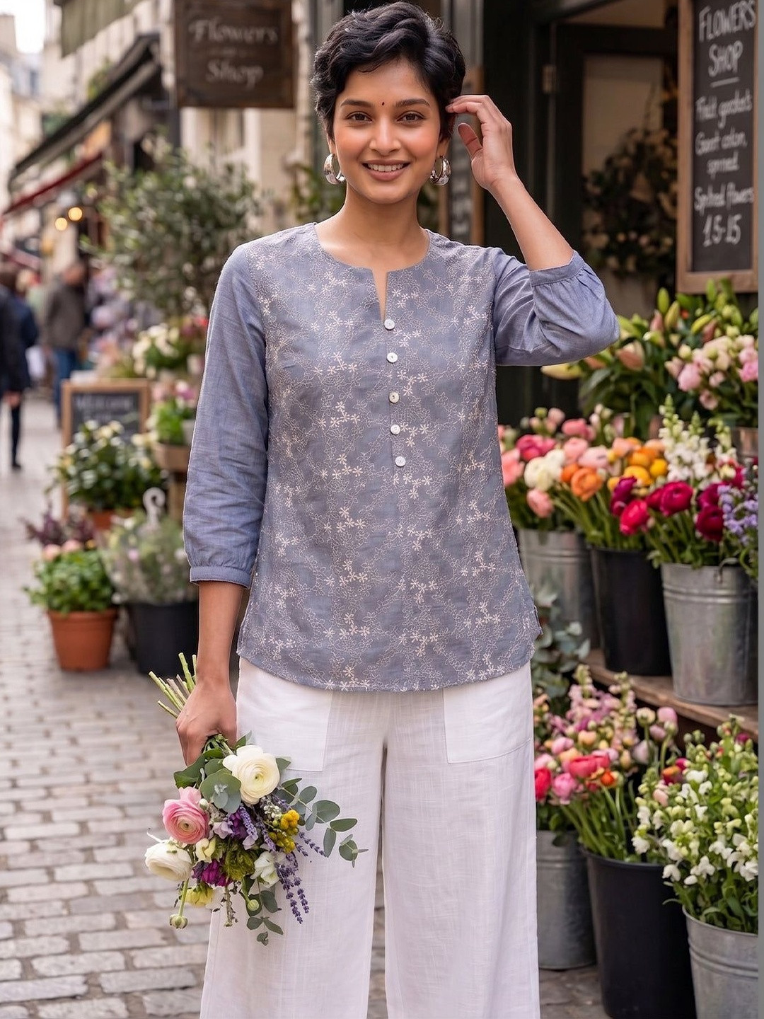 Vashuqi Floral Embroidered Cotton Top
