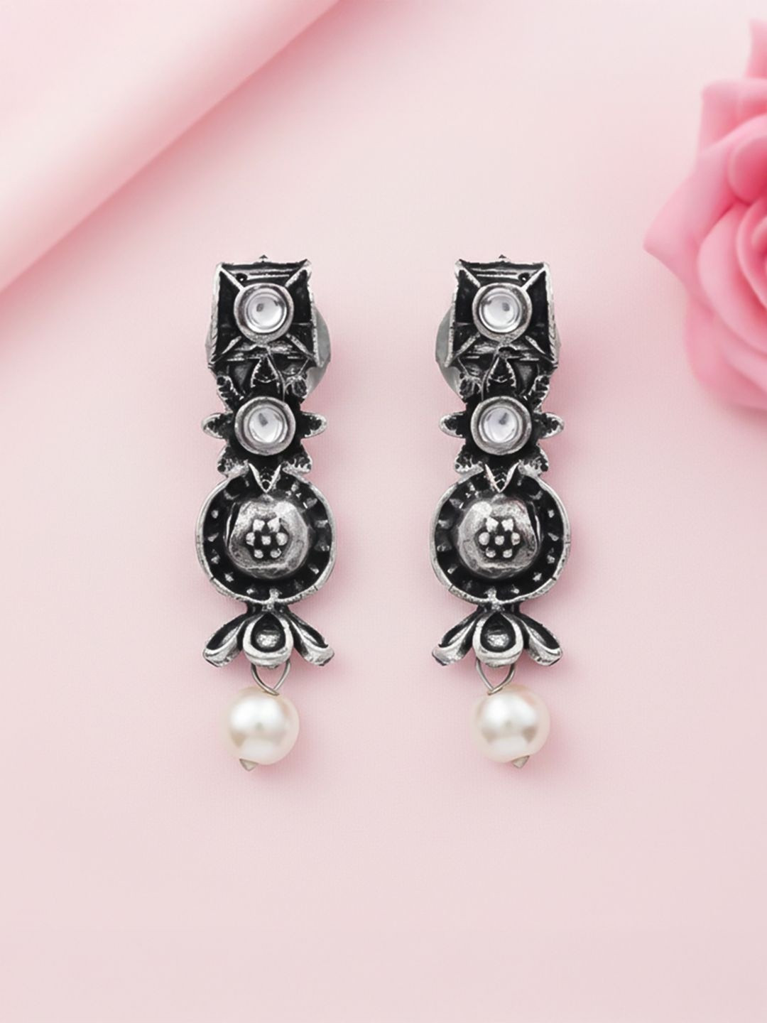 Stylishkudi Geometric Drop Earrings