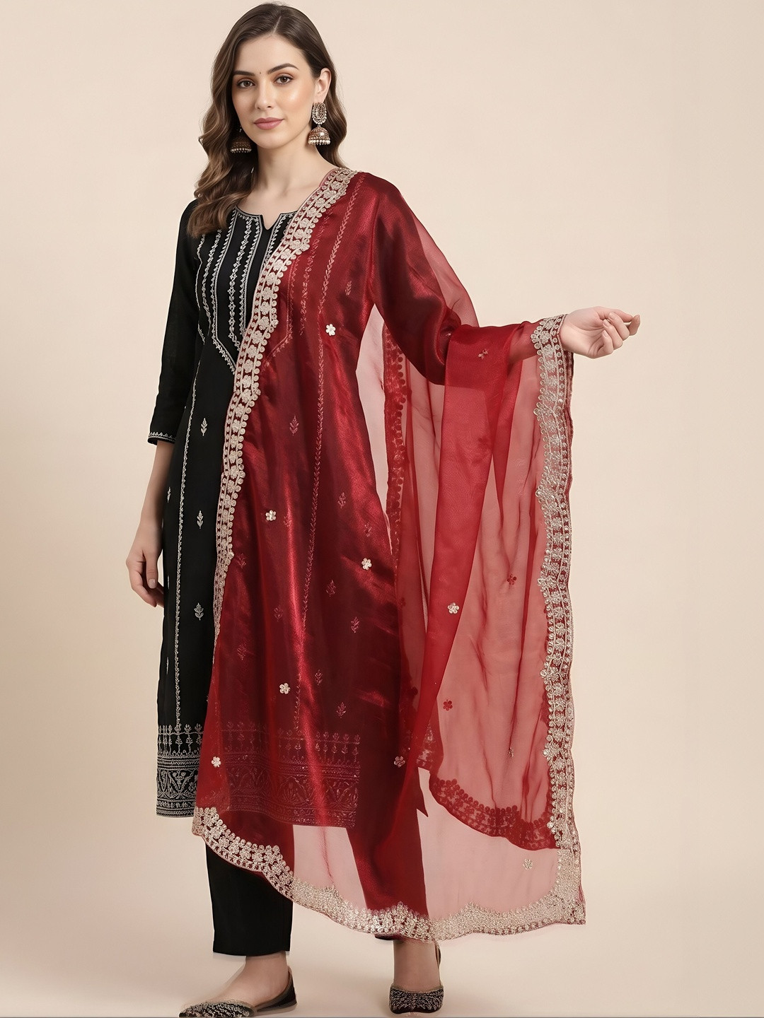 MUFFLY Ethnic Motifs Embroidered Dupatta with Zari