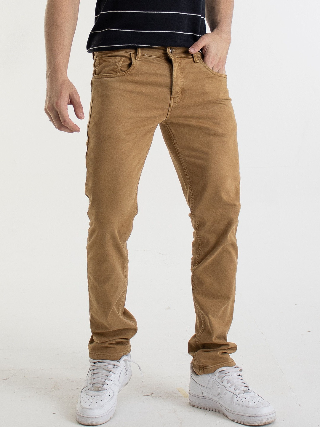 The Roadster Lifestyle Co Slim Fit Cotton Mid-Rise Chinos Trousers