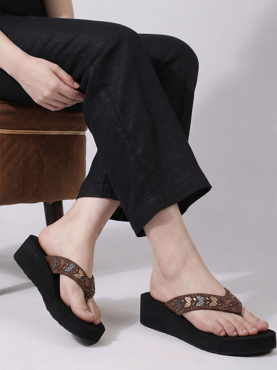 TRIKSY Women Embellished Open Toe Flats