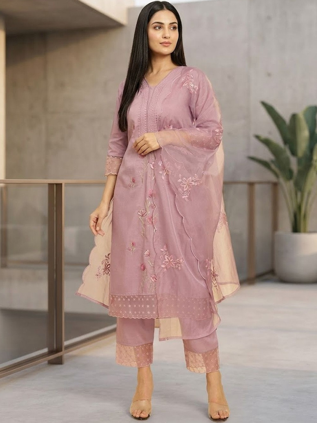 AADVIKA Women Floral Embroidered Regular Thread Work Kurta with Trousers & With Dupatta