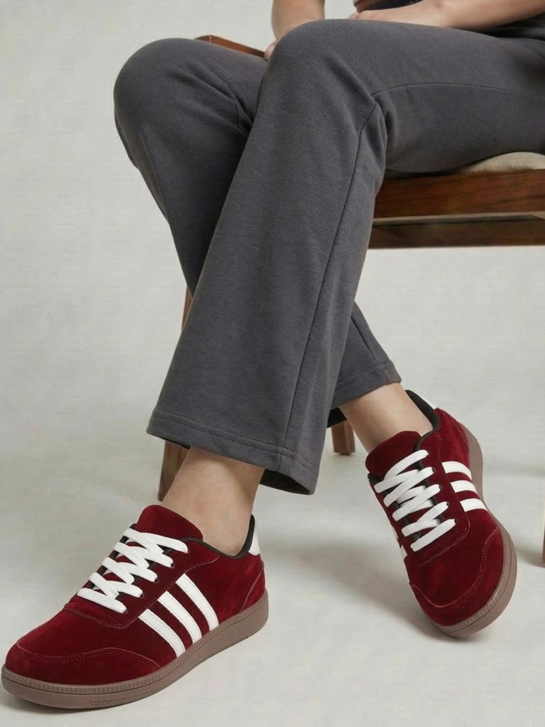 Kliev Paris Women Colourblocked Velvet Sneakers