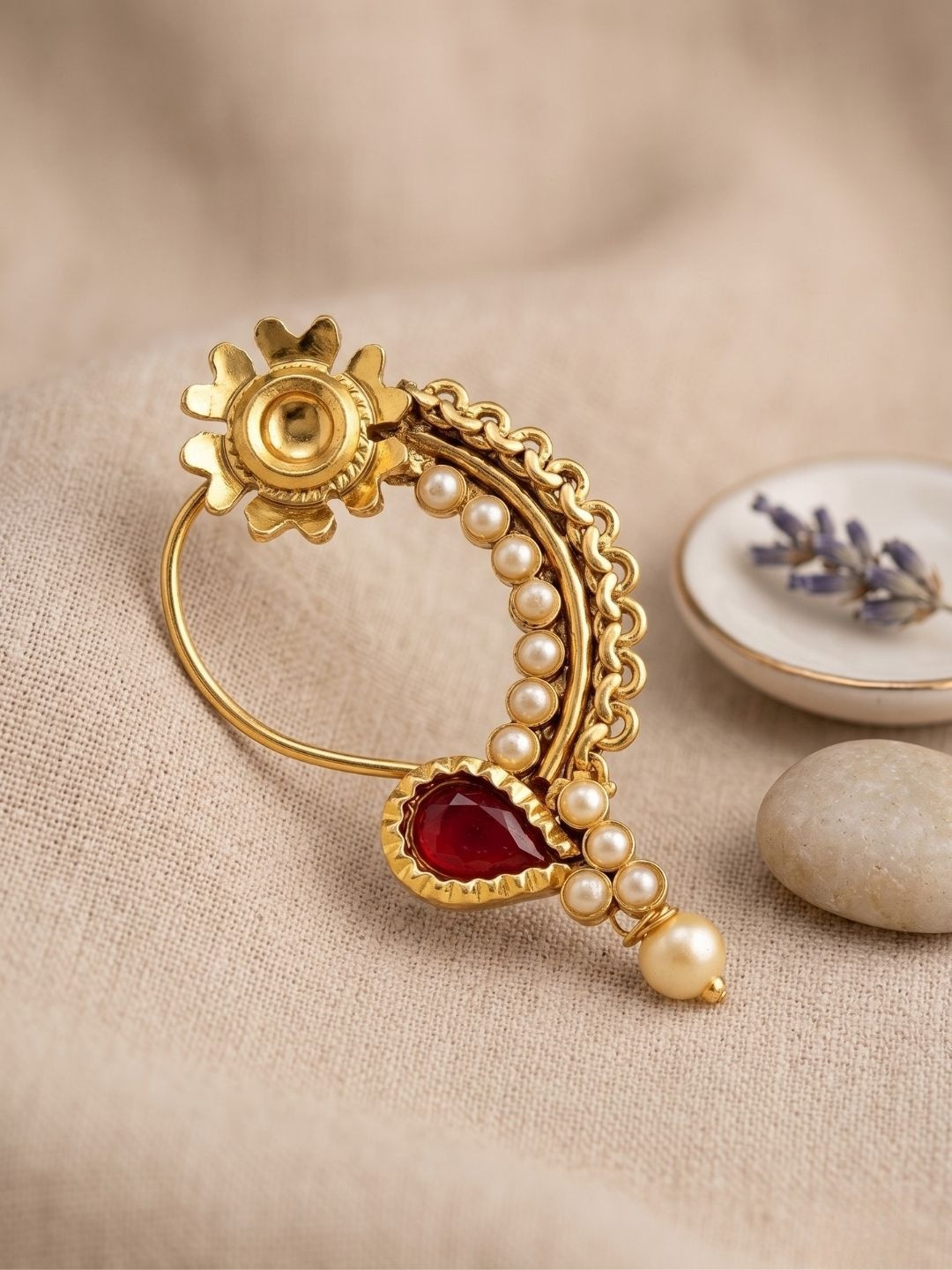 Jwella Gold-Plated Artificial Stones and Beads Nosepin