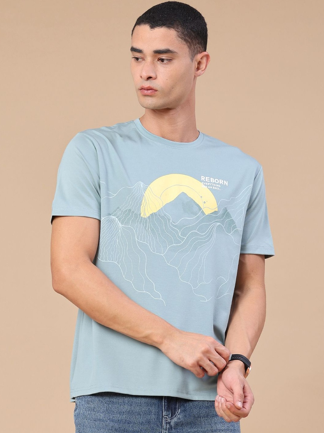 V-Mart Men Printed Slim Fit T-shirt