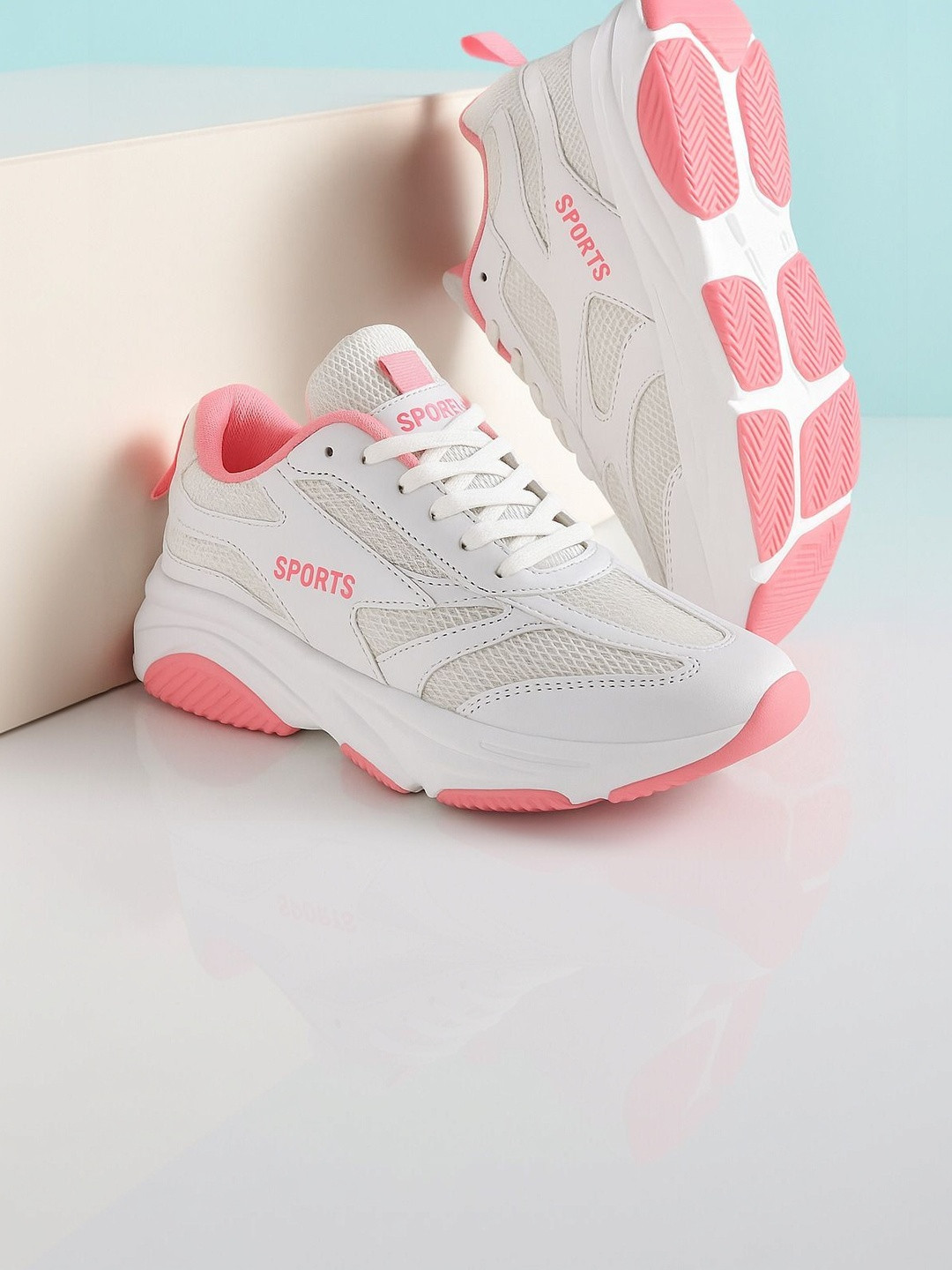 The Roadster Lifestyle Co Women Lace-Ups Walking Sports Shoes