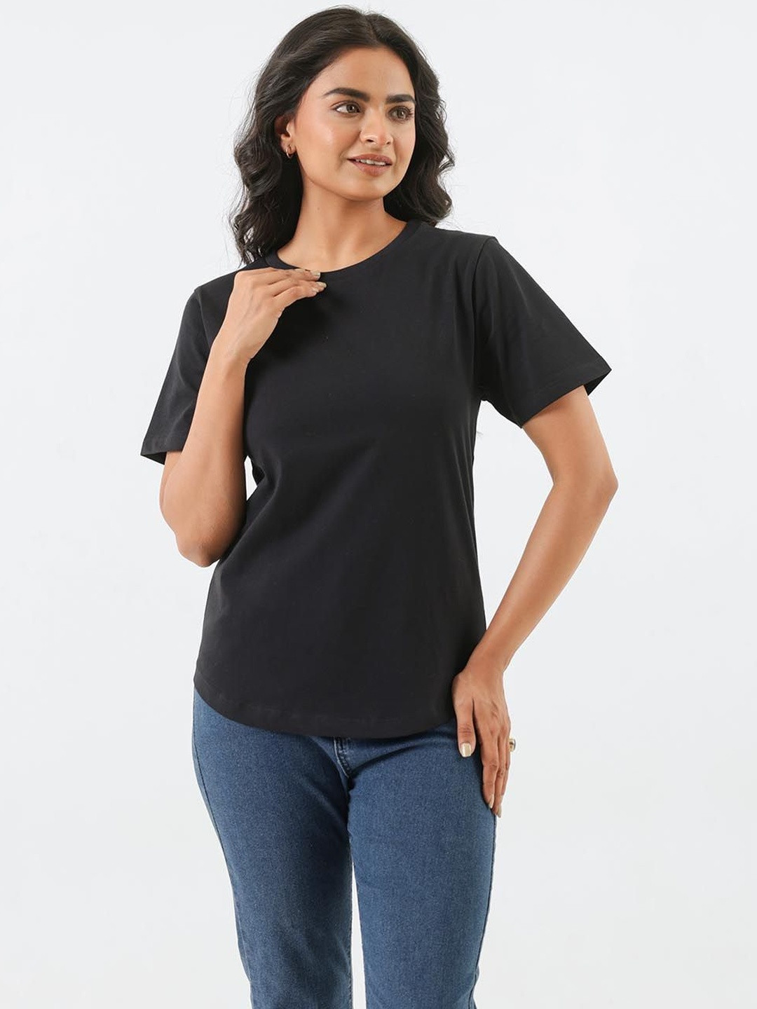 SAADAA Women T-shirt