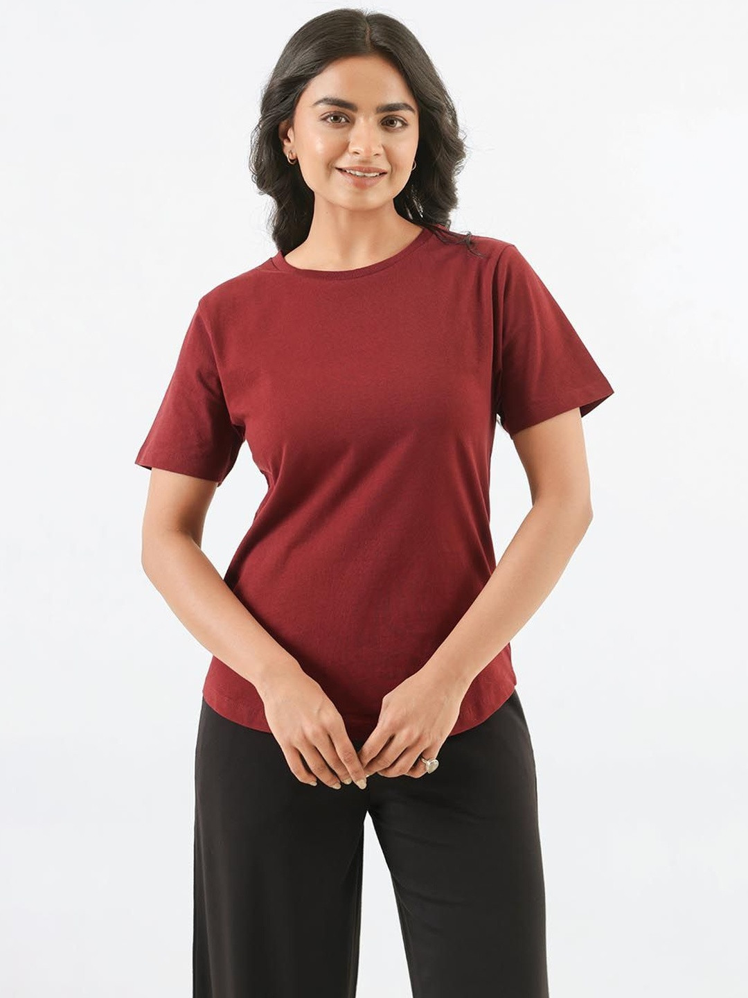SAADAA Women T-shirt