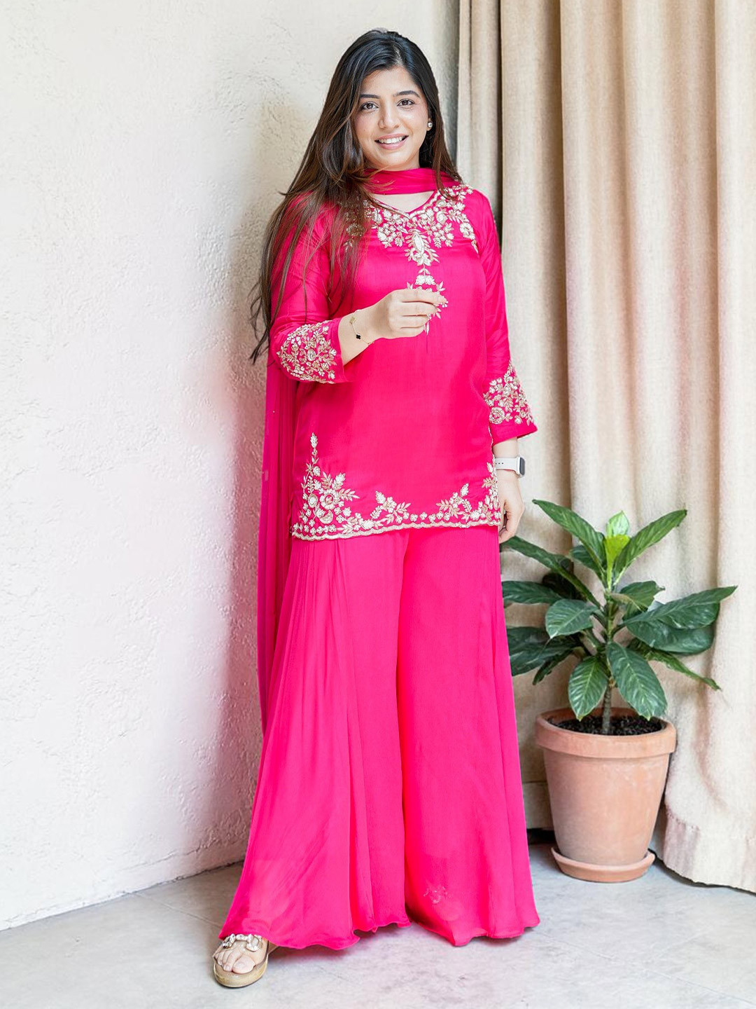DIVASTRI Women Ethnic Motifs Embroidered Regular Thread Work Silk Crepe Kurta with Palazzos & With Dupatta