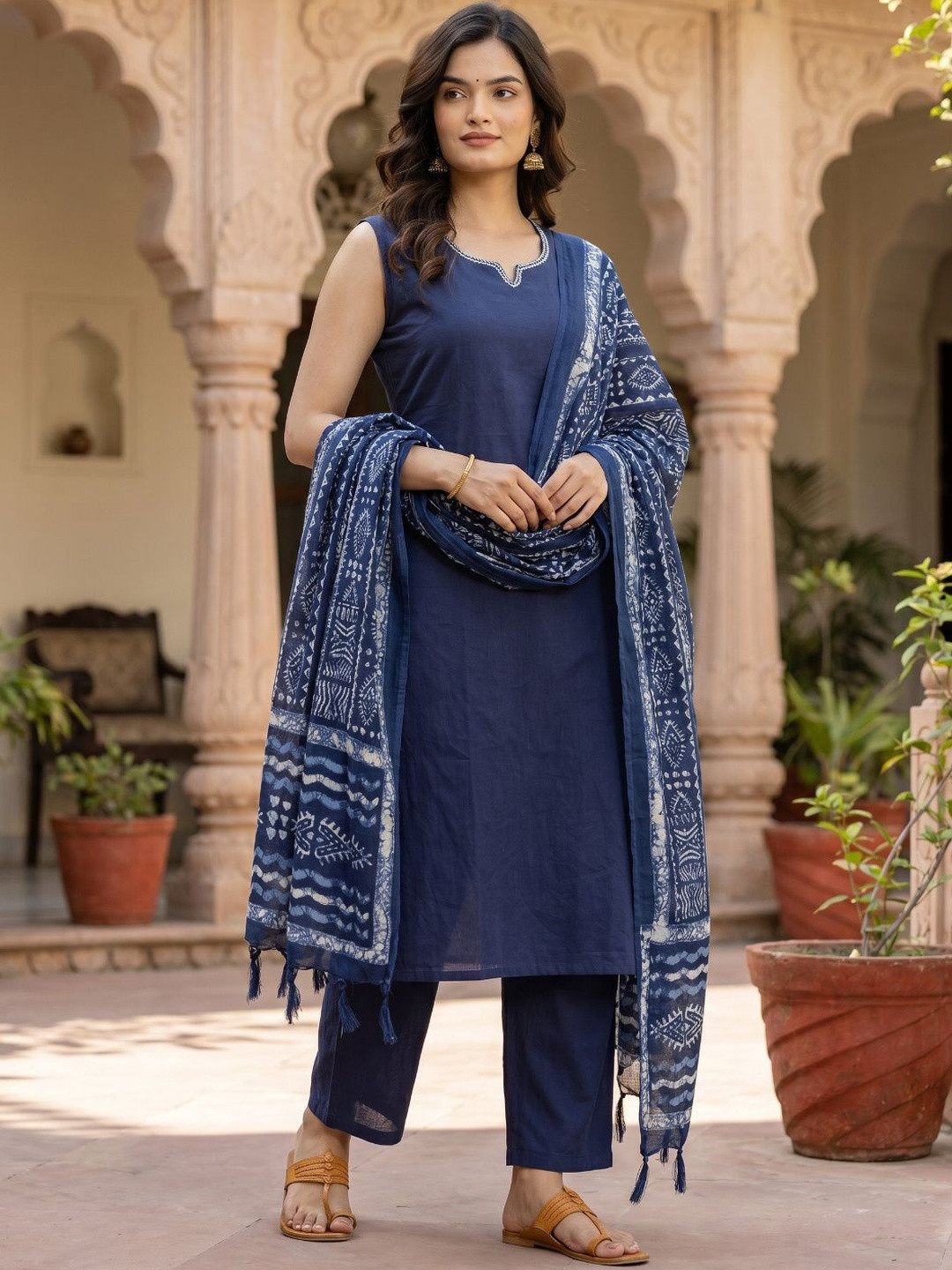 BrownEra Women Ethnic Motifs Regular Thread Work Pure Cotton Kurta with Trousers & With Dupatta