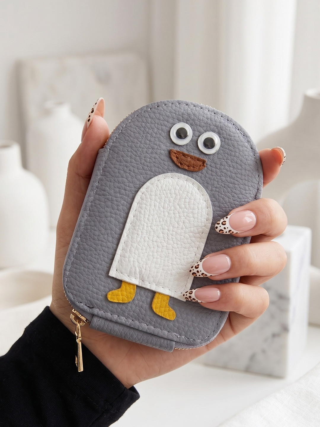 LacyLook Women Animal Textured Applique PU Zip Around Wallet