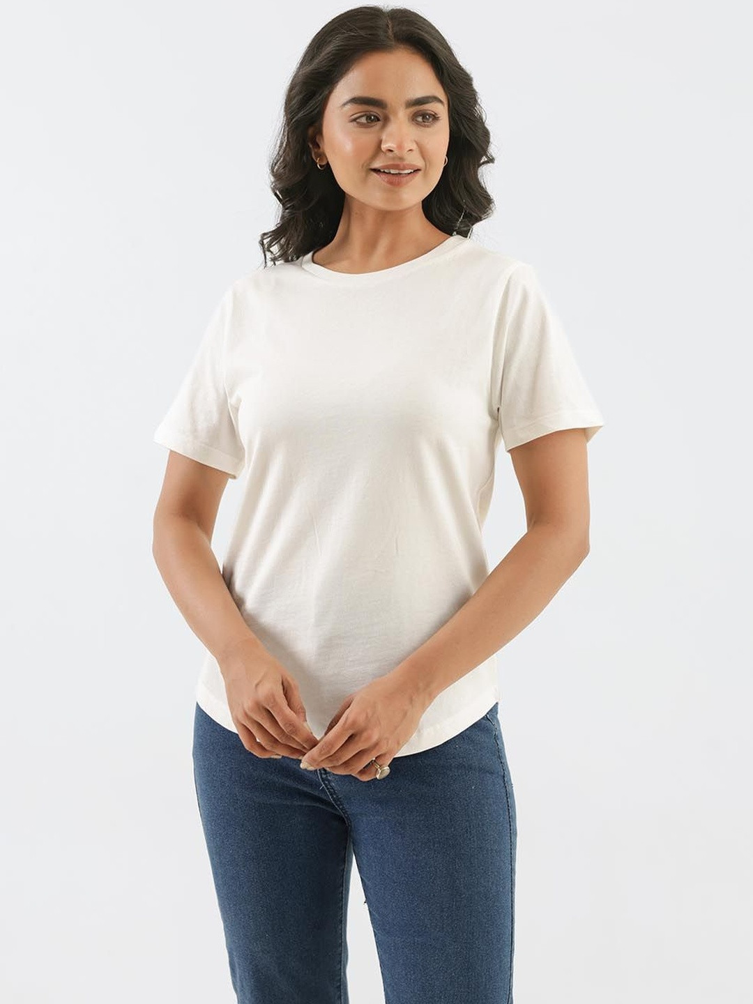SAADAA Women T-shirt