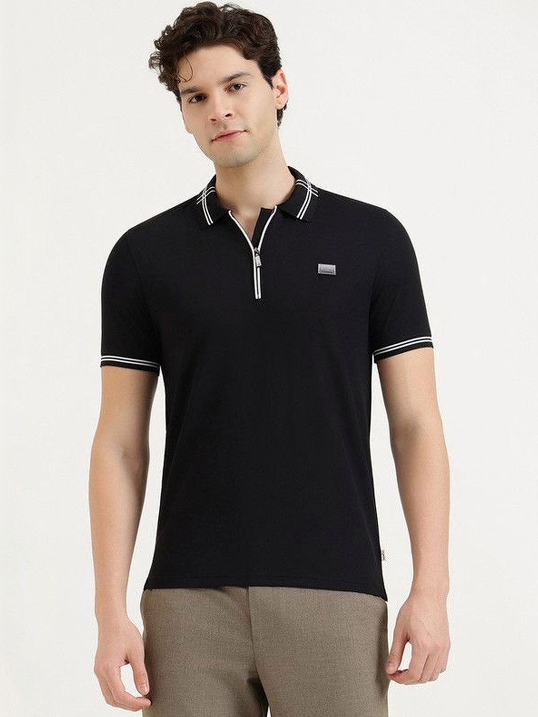 United Colors of Benetton Men Polo Collar T-shirt