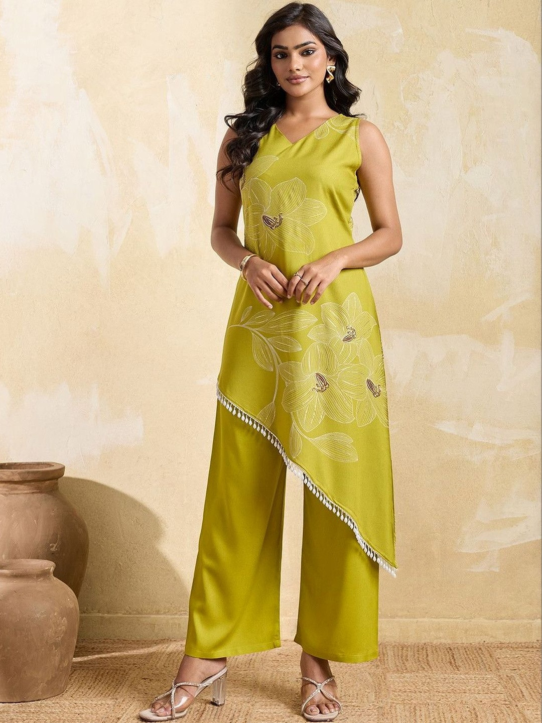 House of Pataudi Printed V-Neck Kurta & Palazzos