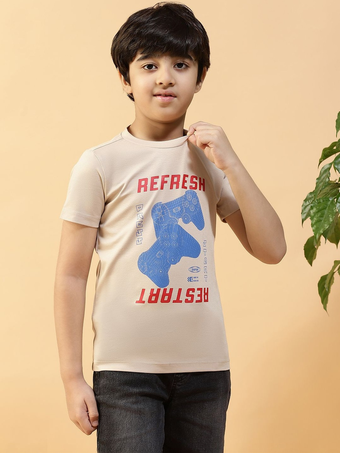 KIZA Boys Beige Typography Printed Pure Cotton Round Neck T-shirt