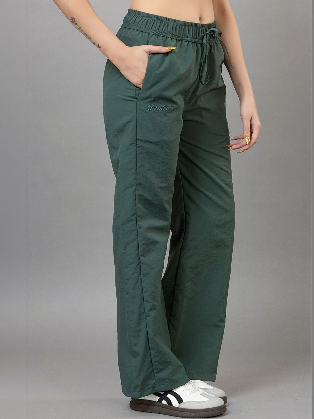 BAYSTREET Women Regular Fit Track Pants