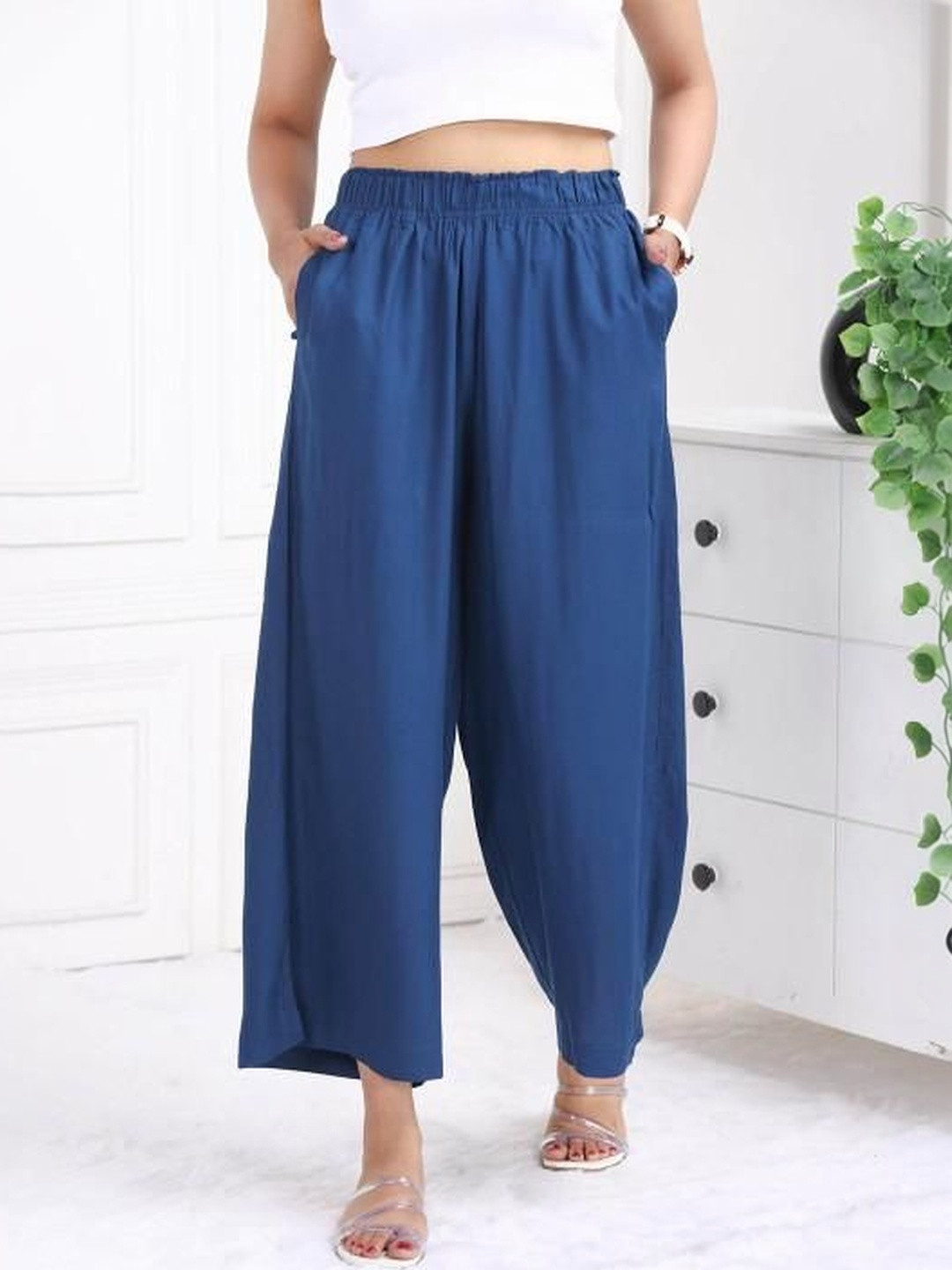 Fabinn Women Knitted Chiffon Blend Cropped Palazzos