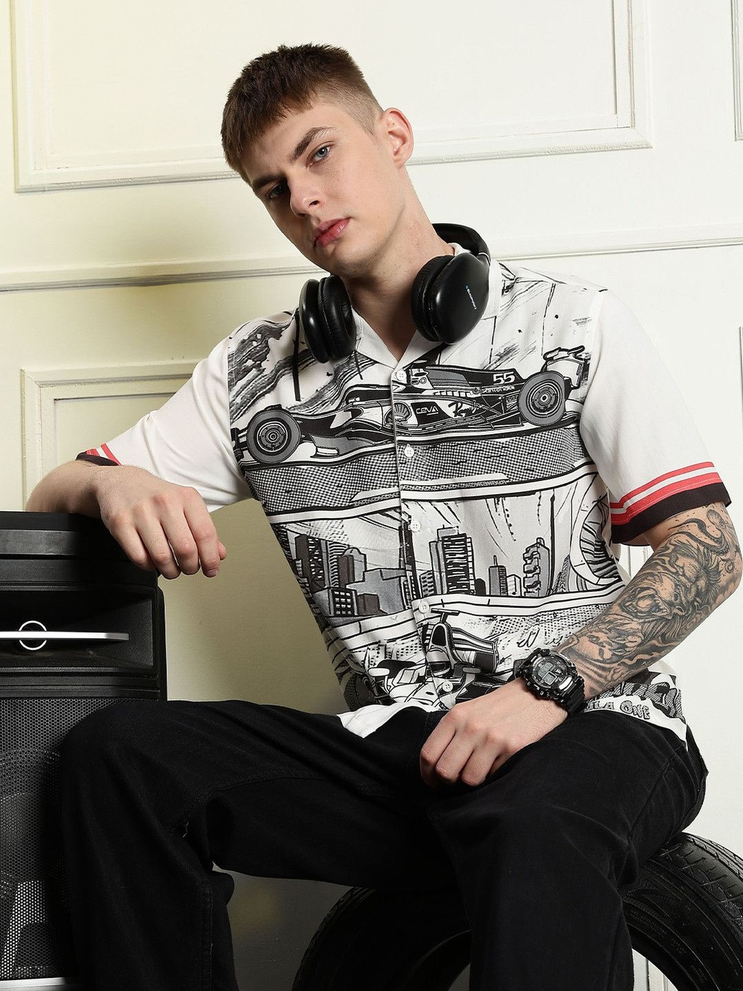 Eszett Graphic Printed Spread Collar Cotton Casual Shirt