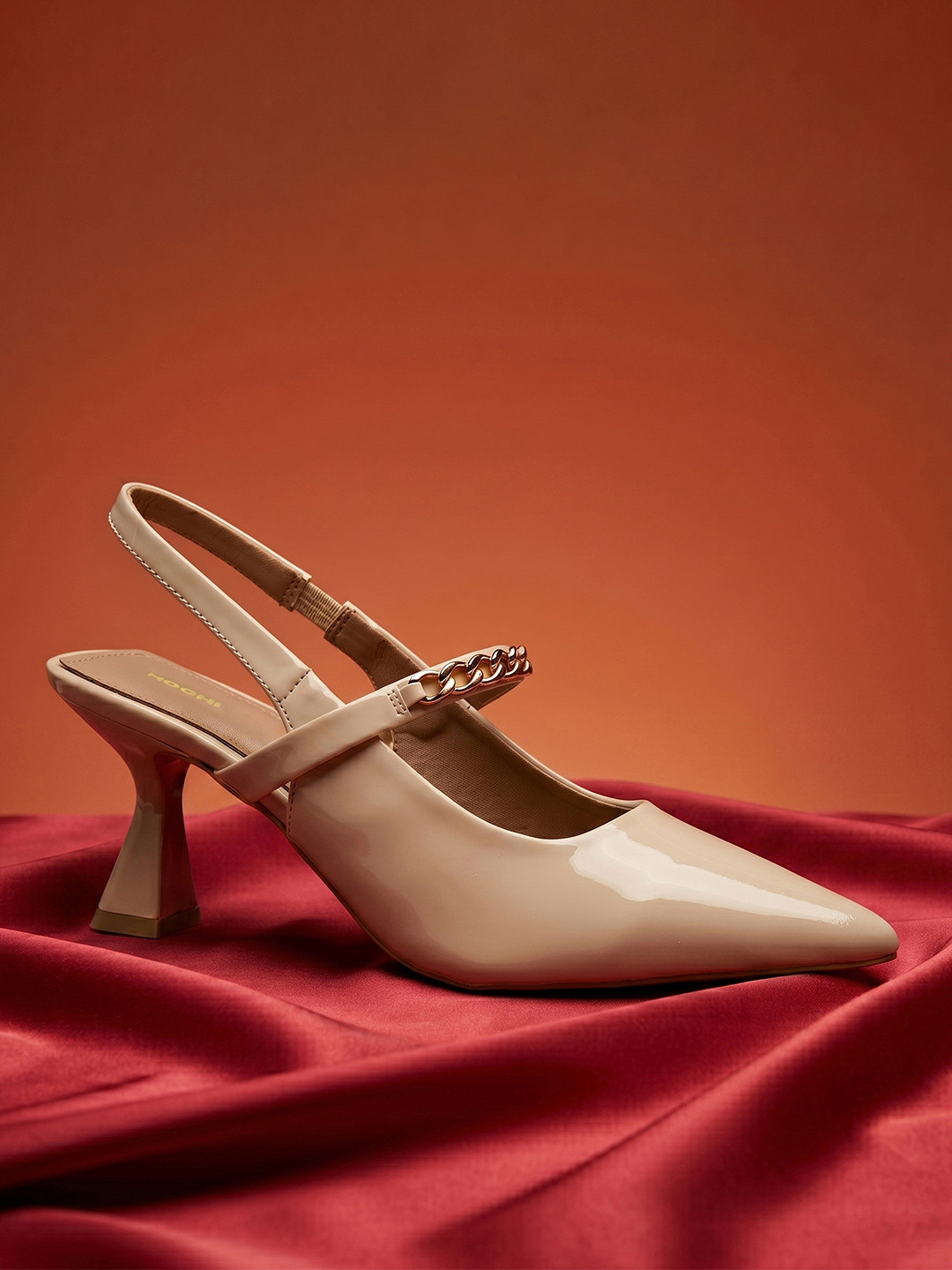 Mochi Women Pointed Heeled
