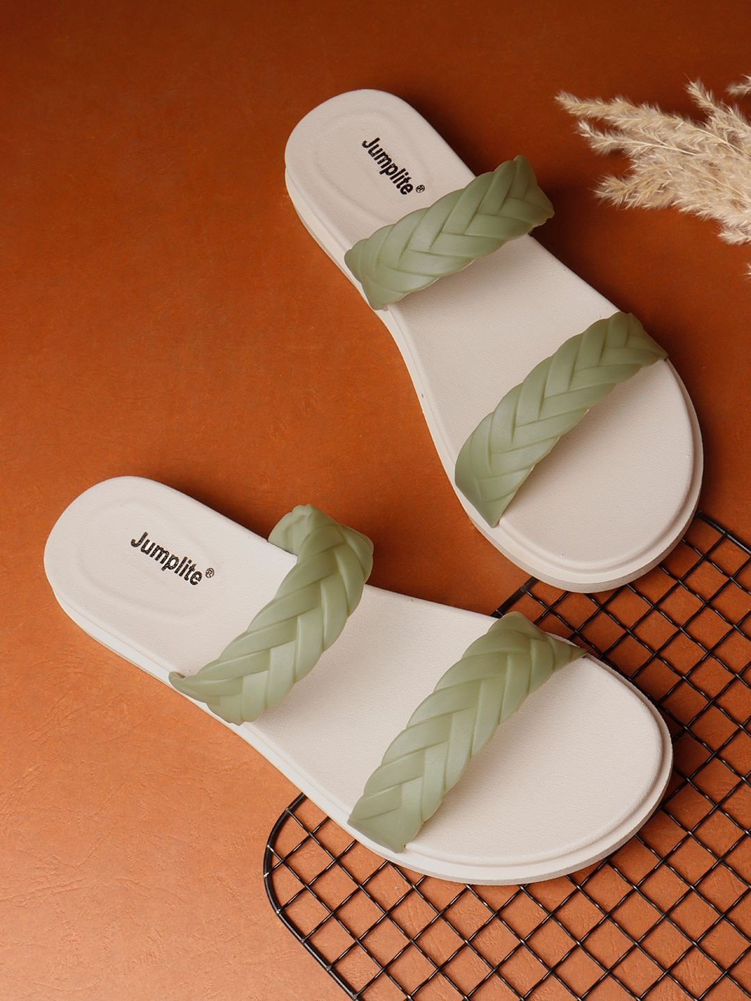 JUMPLITE Women Slip-On
