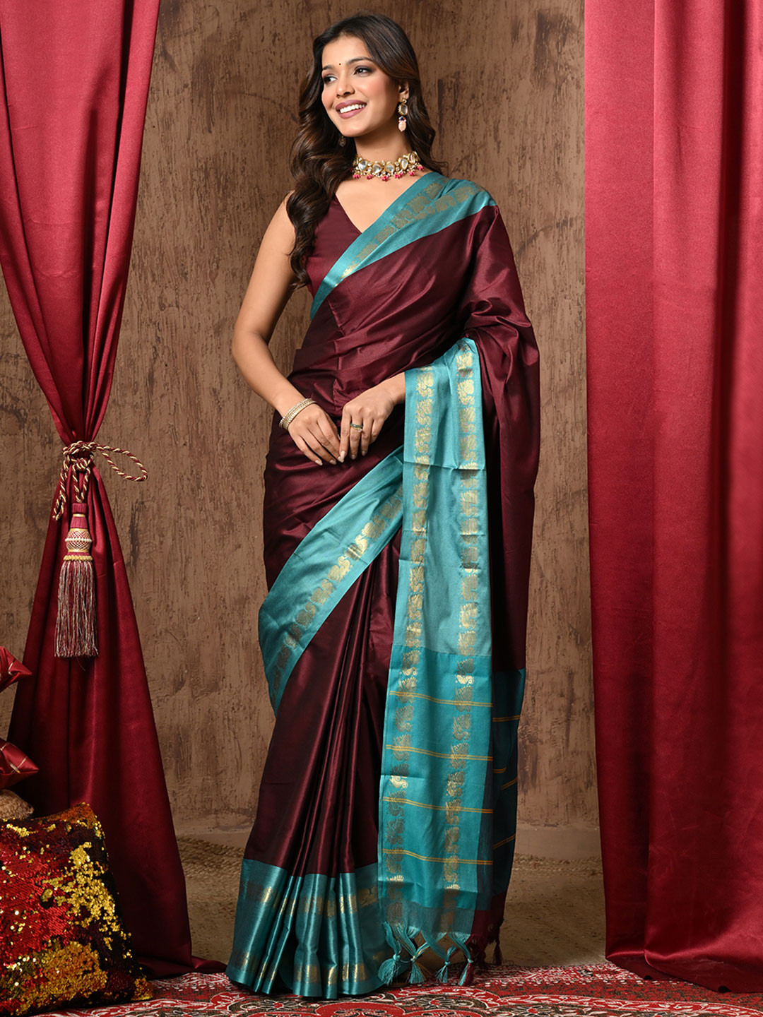 UMANTA Silk Cotton Gadwal Sarees