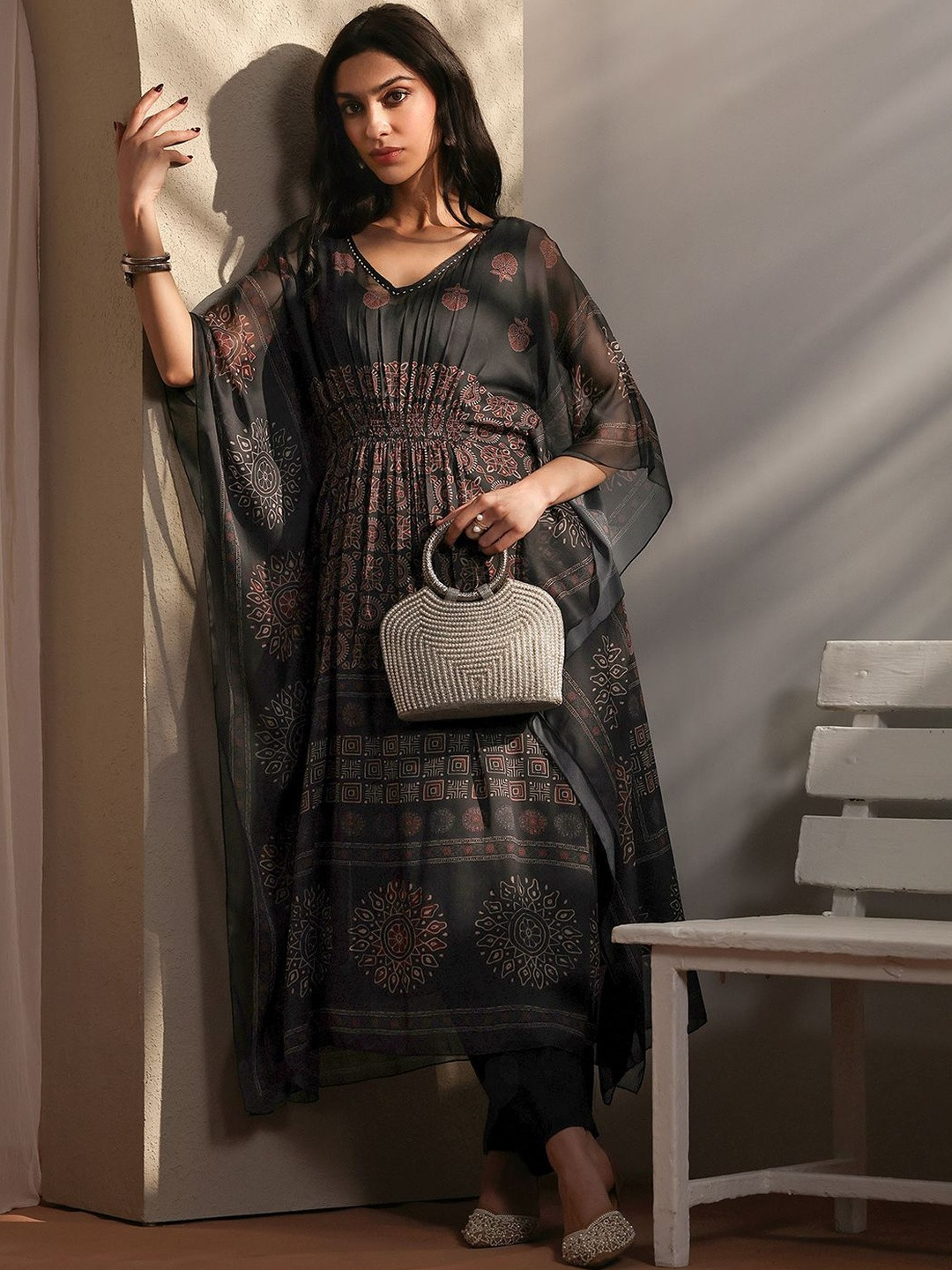 Libas Women Ethnic Motifs Printed Regular Kurta with Trousers