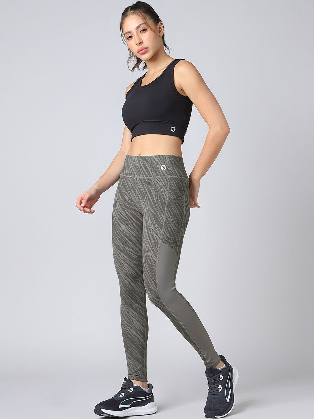 Technosport Colourblocked High-Rise Slim-Fit Ankle Length Tights