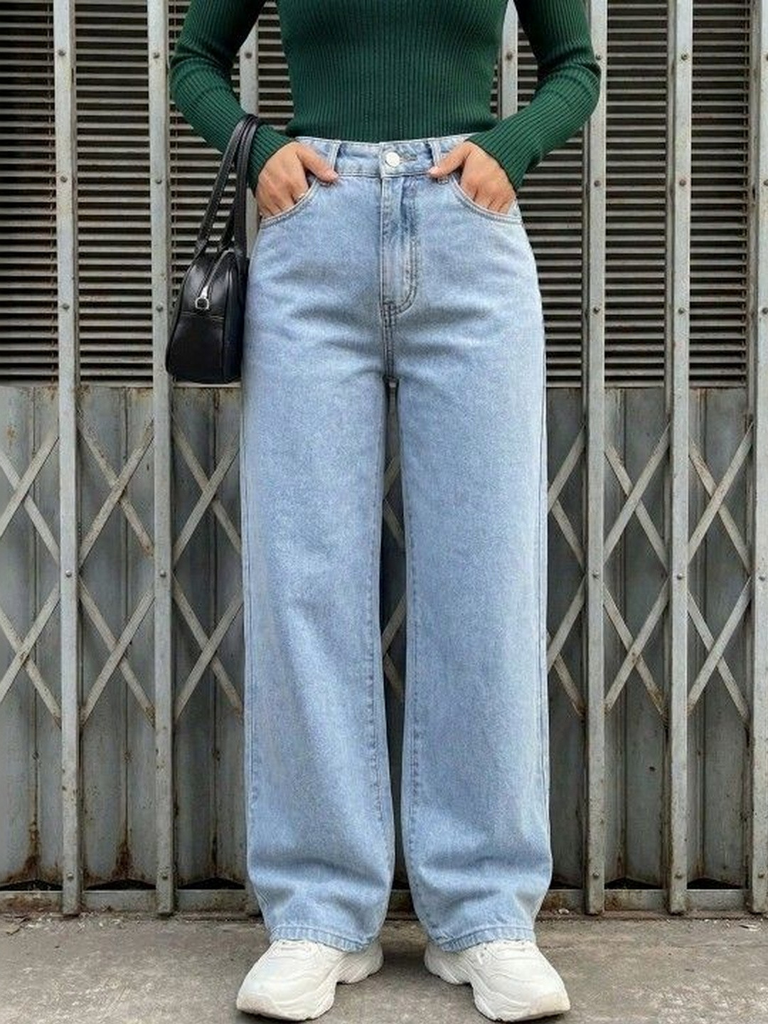 COY Women Comfort Relaxed Fit Mid-Rise Light Fade Jeans