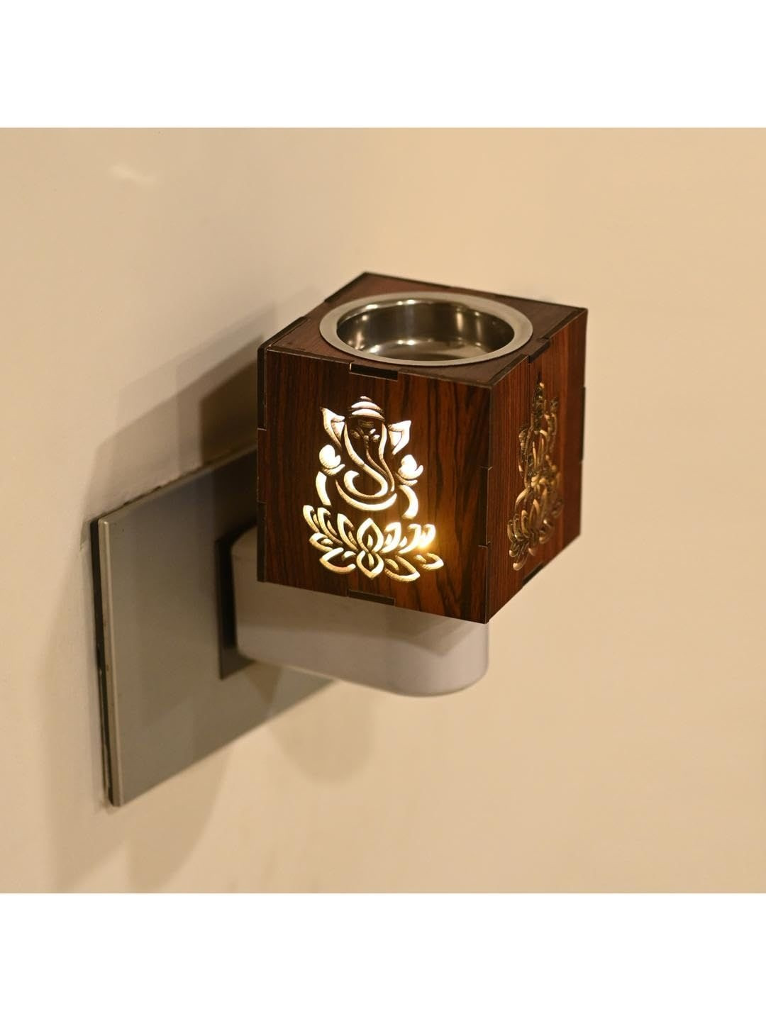 1ST TIME Brown Printed Kapoor Dani Aroma Oil Diffusers