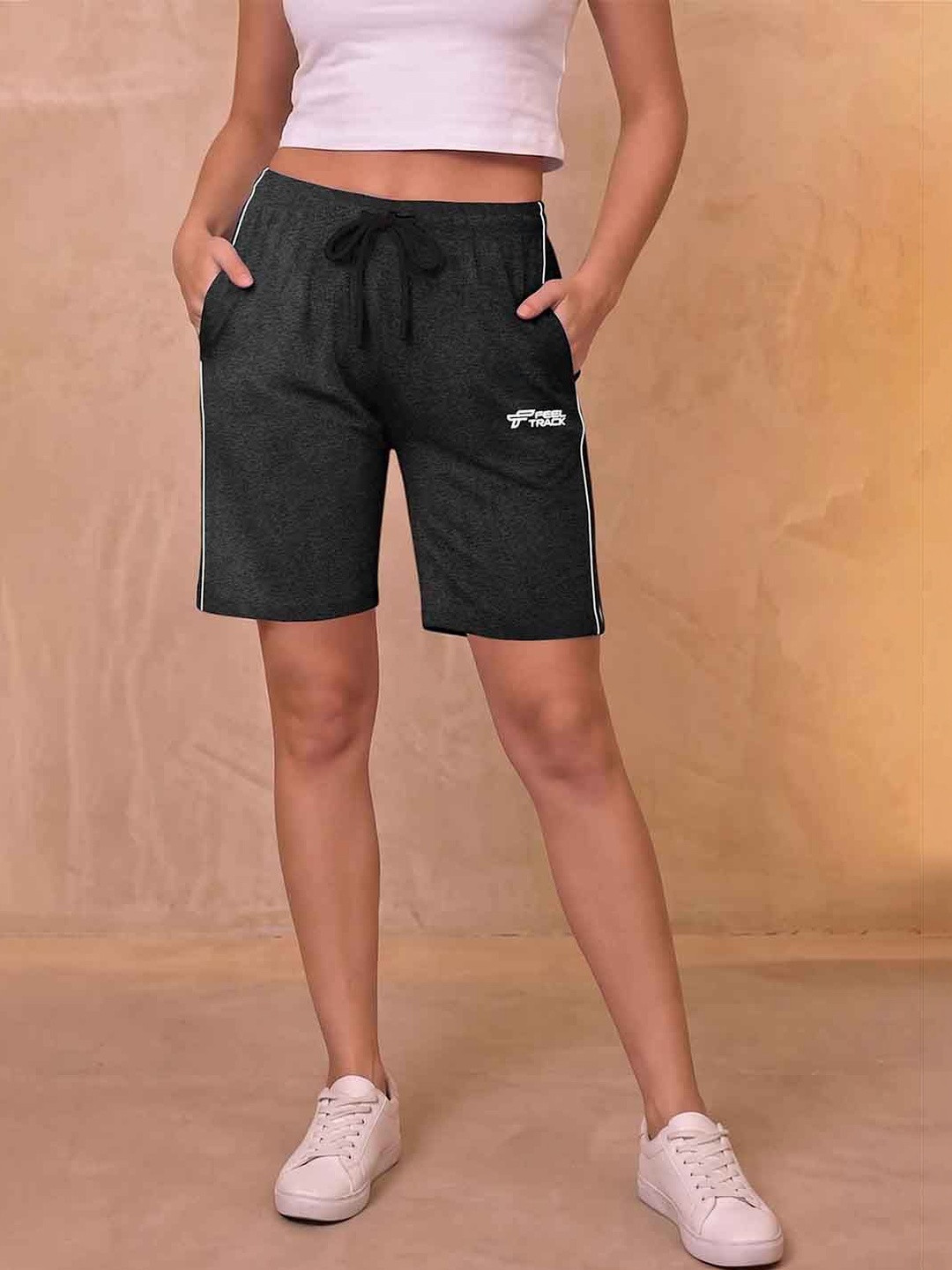 FEEL TRACK Women Regular Fit Mid-Rise Cotton Shorts