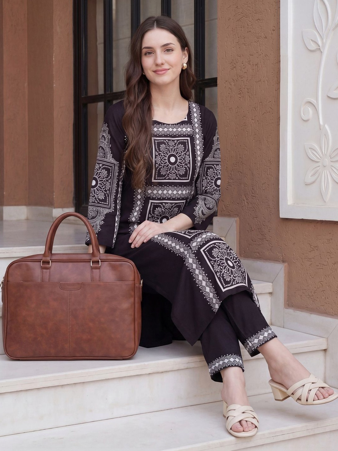 Indo Era Women Ethnic Motifs Printed Regular Kurta with Trousers