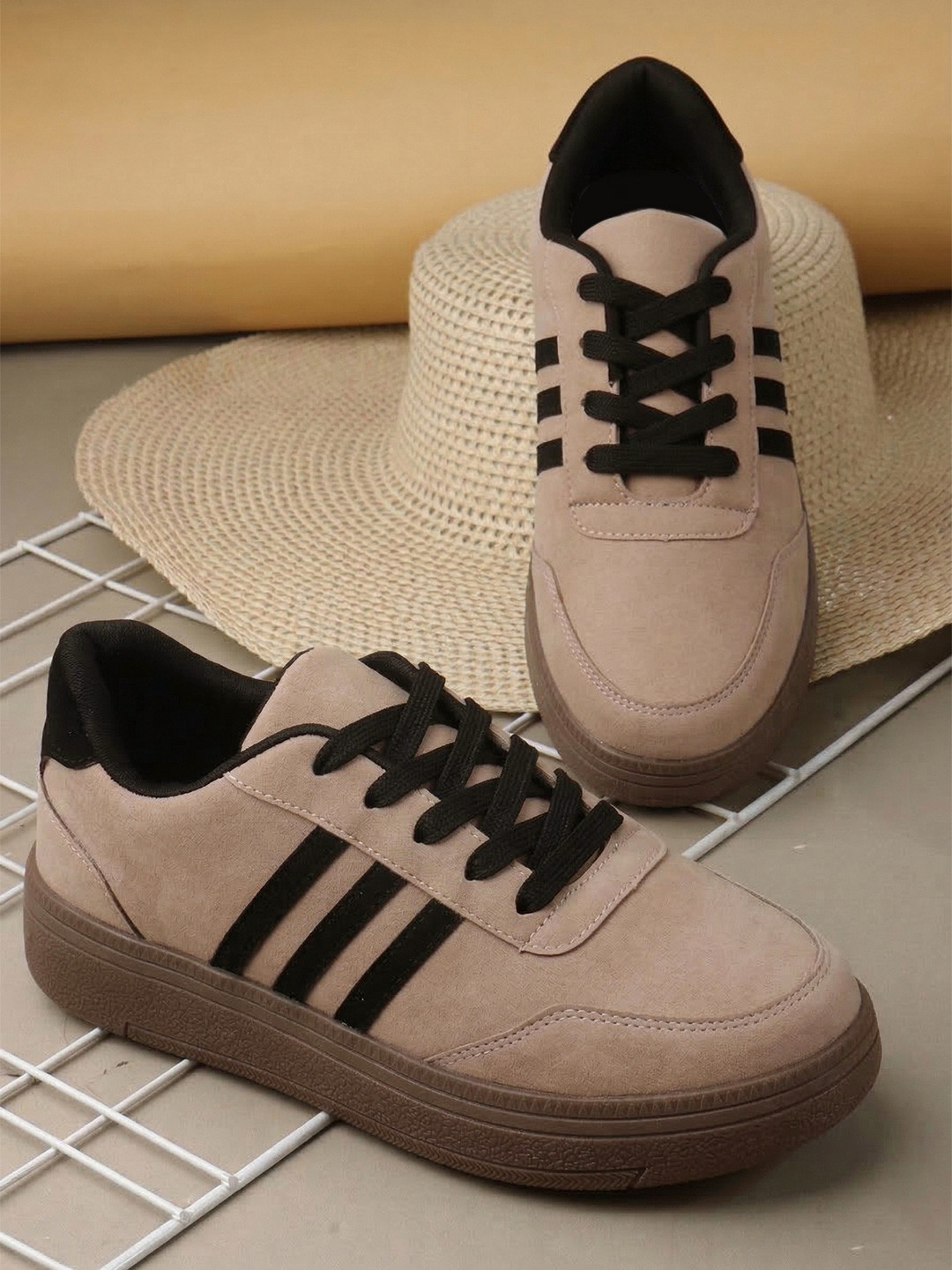 Killer Women Colourblocked Velvet Sneakers