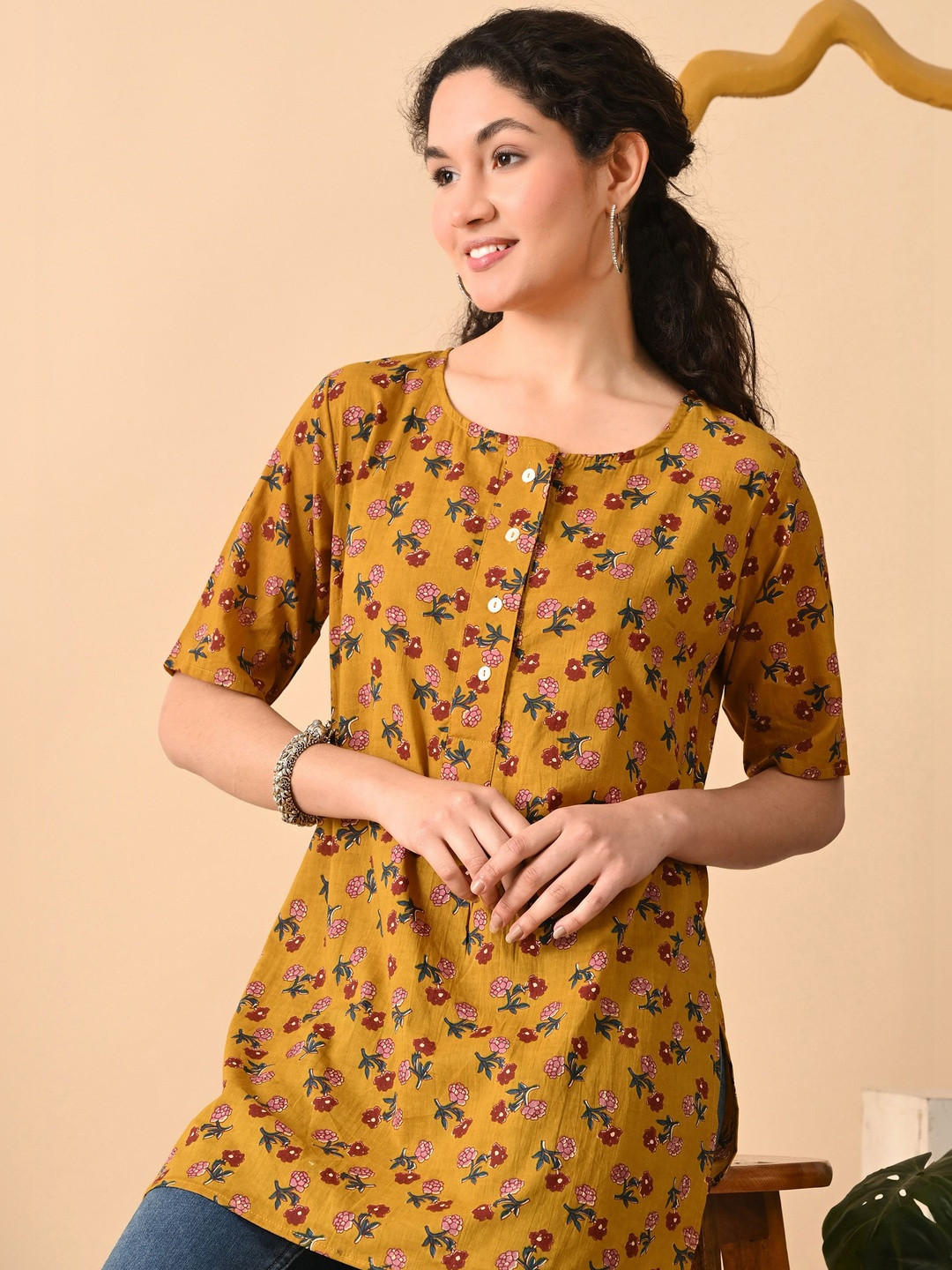 Ashvy Floral Printed Pure Cotton Kurti