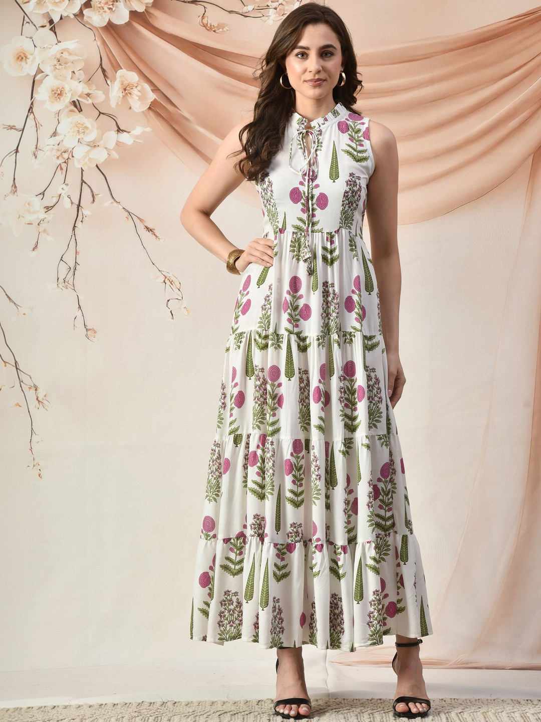 Bunai Dhaga Floral Print Fit & Flare Maxi Dress