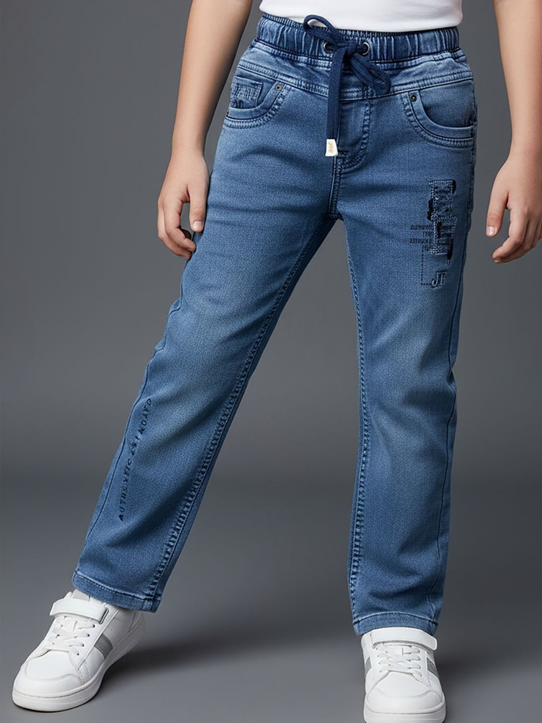 JFR Boys Regular Fit Mid-Rise Light Fade Jeans