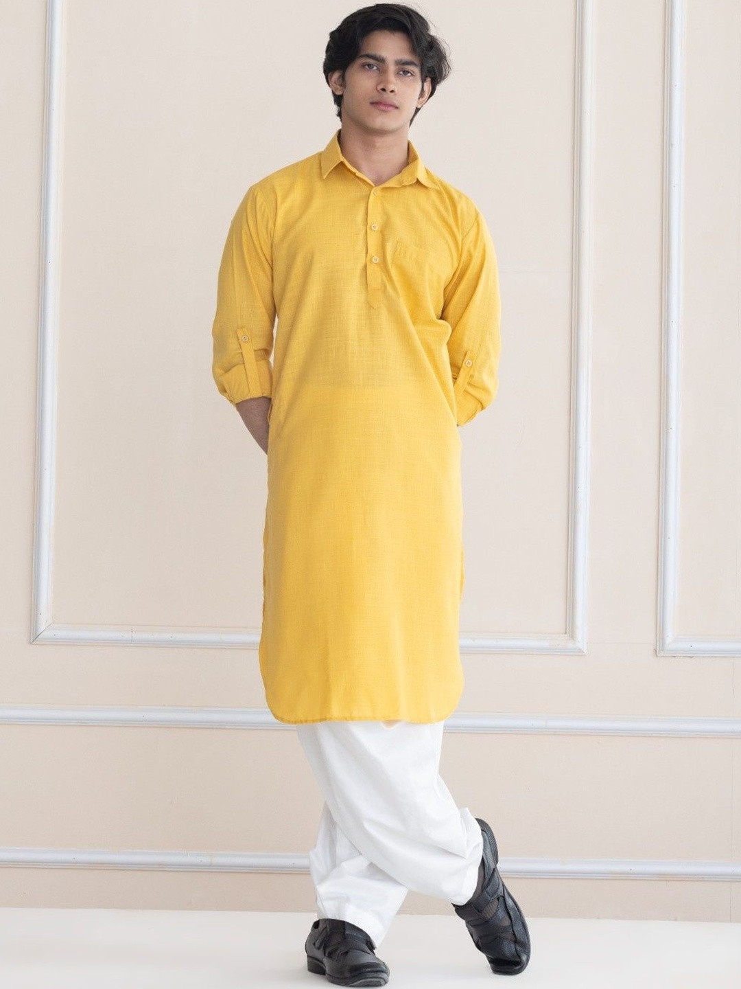 SHROBH Men Kurta