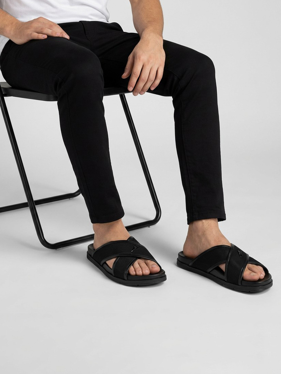 ZEESH Self Design Aero Navy Leather Sliders