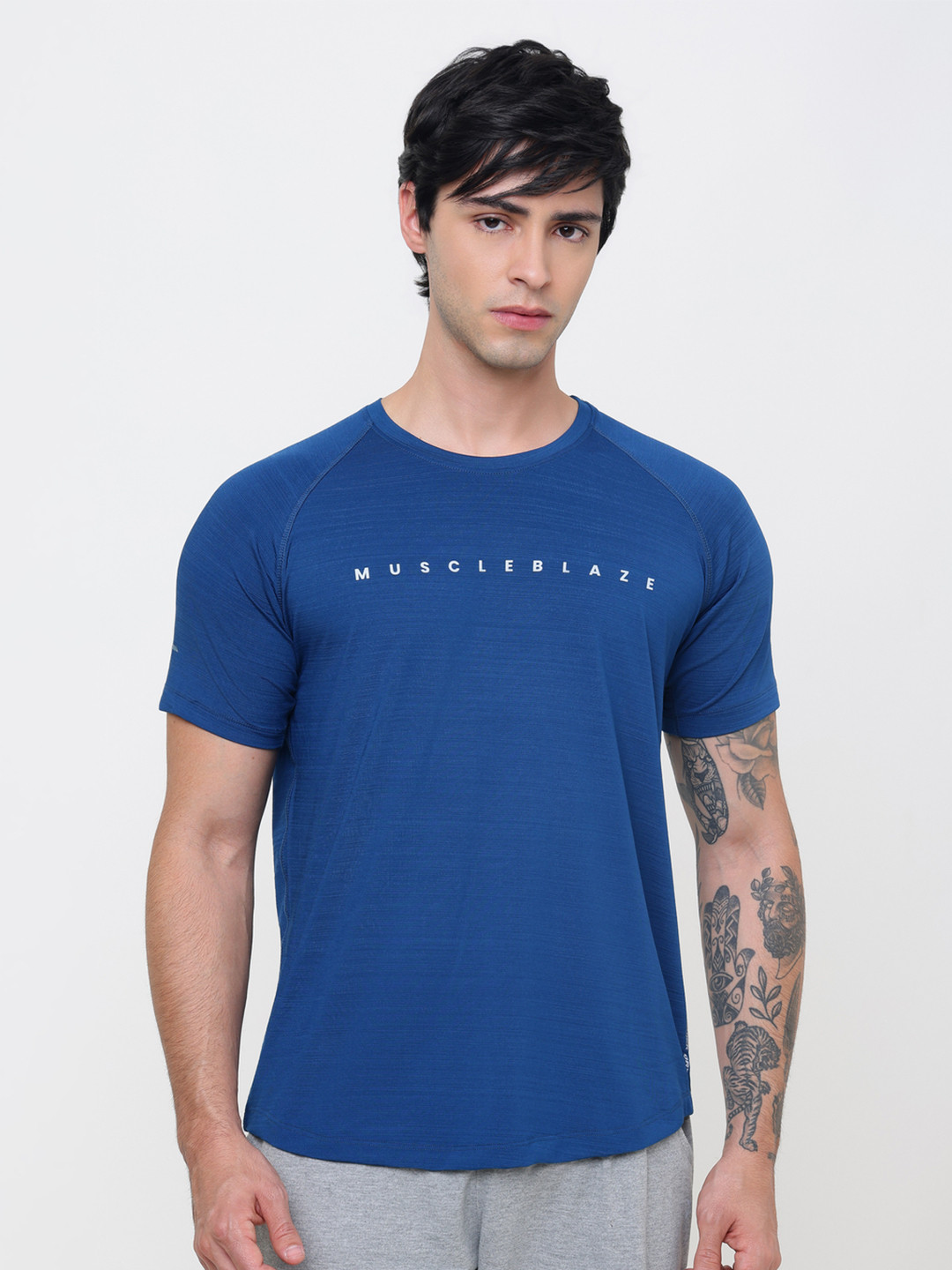 MuscleBlaze Men Active Gym & Sports T Shirt