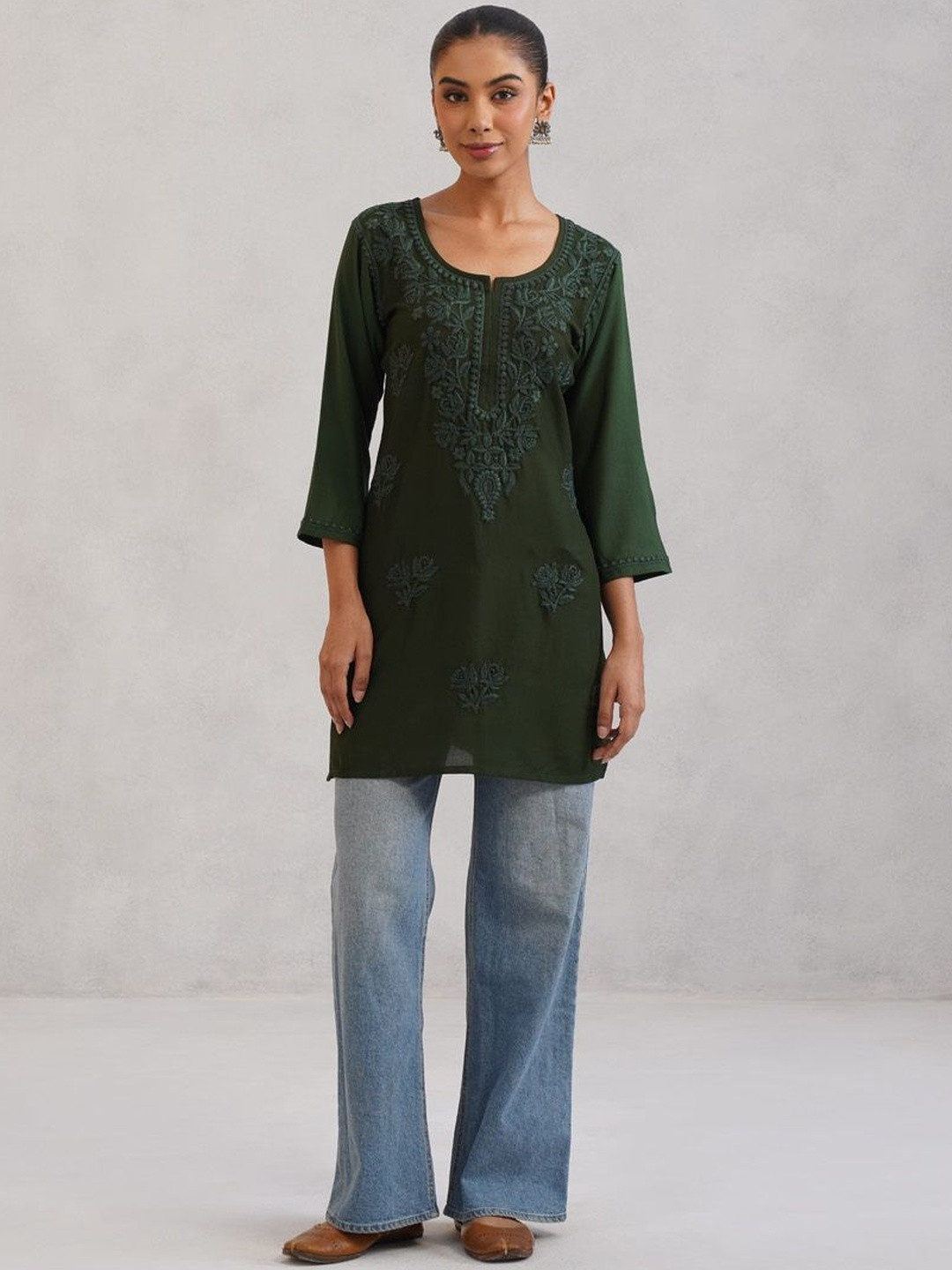 colorkosh Women Floral Green Ethnic Motifs Embroidered Chikankari Kurta