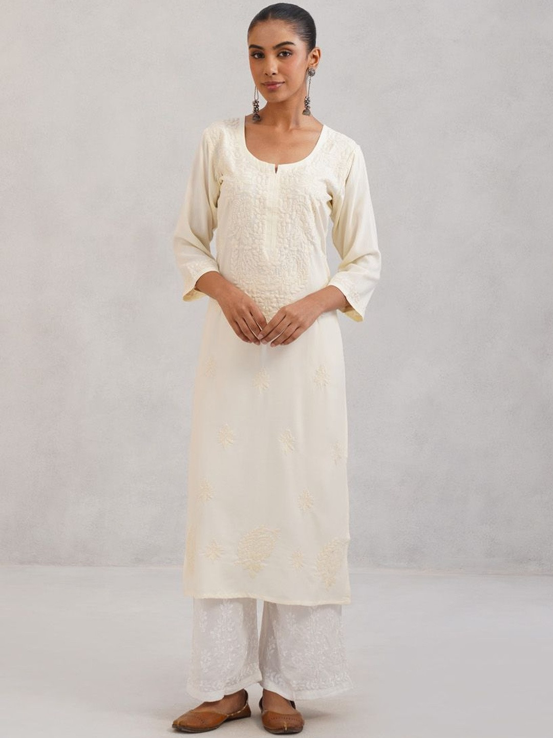 colorkosh Women Floral Ethnic Motifs Embroidered Chikankari Kurta