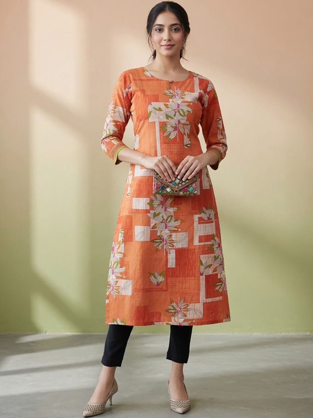 FashionRiti Women Floral Printed Indie Florals Kurta