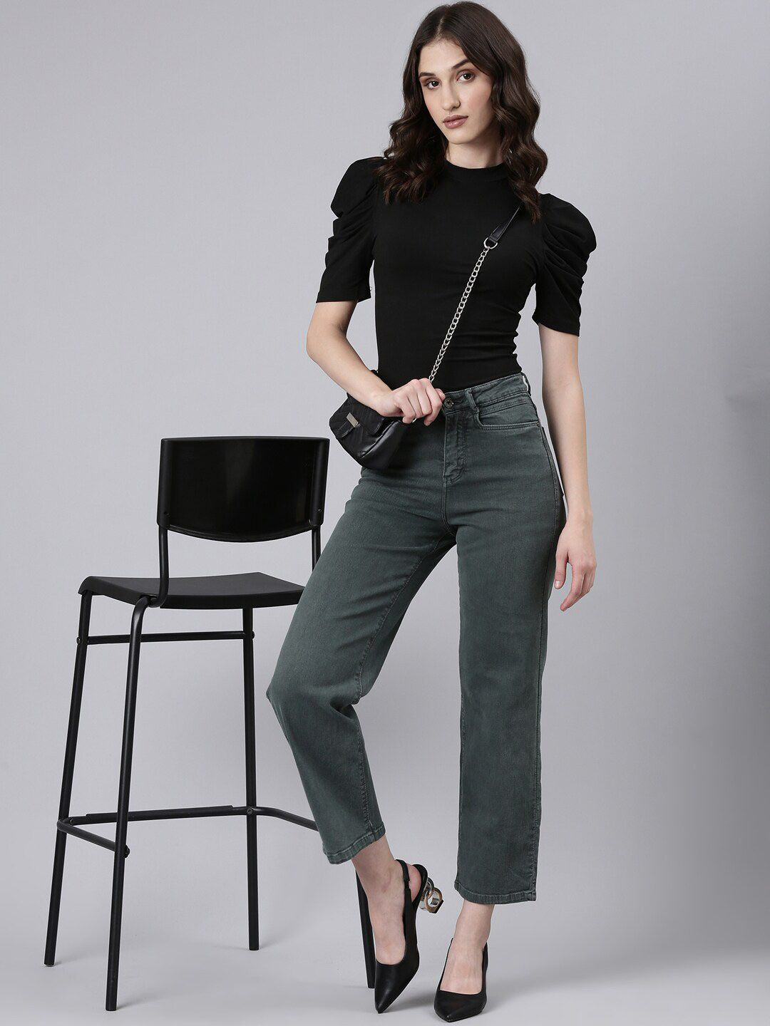 SHOWOFFFF Women Straight Fit Clean Look Acid Wash Stretchable Jeans