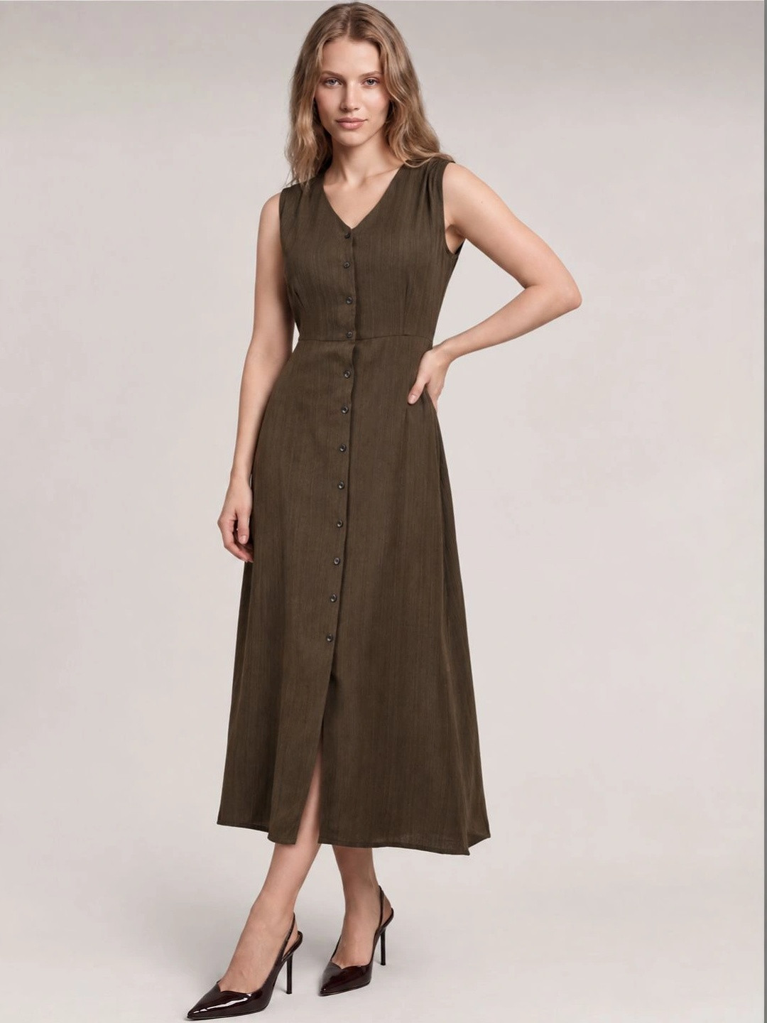 Ikonic klaer Women Textured Sleeveless Chiffon A-Line Midi Dress