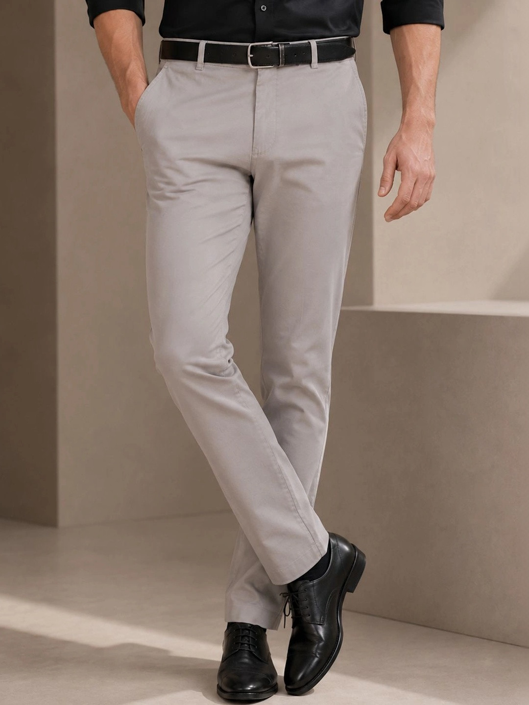 Hancock Men Solid Slim Fit Mid-Rise Pure Cotton Stretchable Chinos Trousers