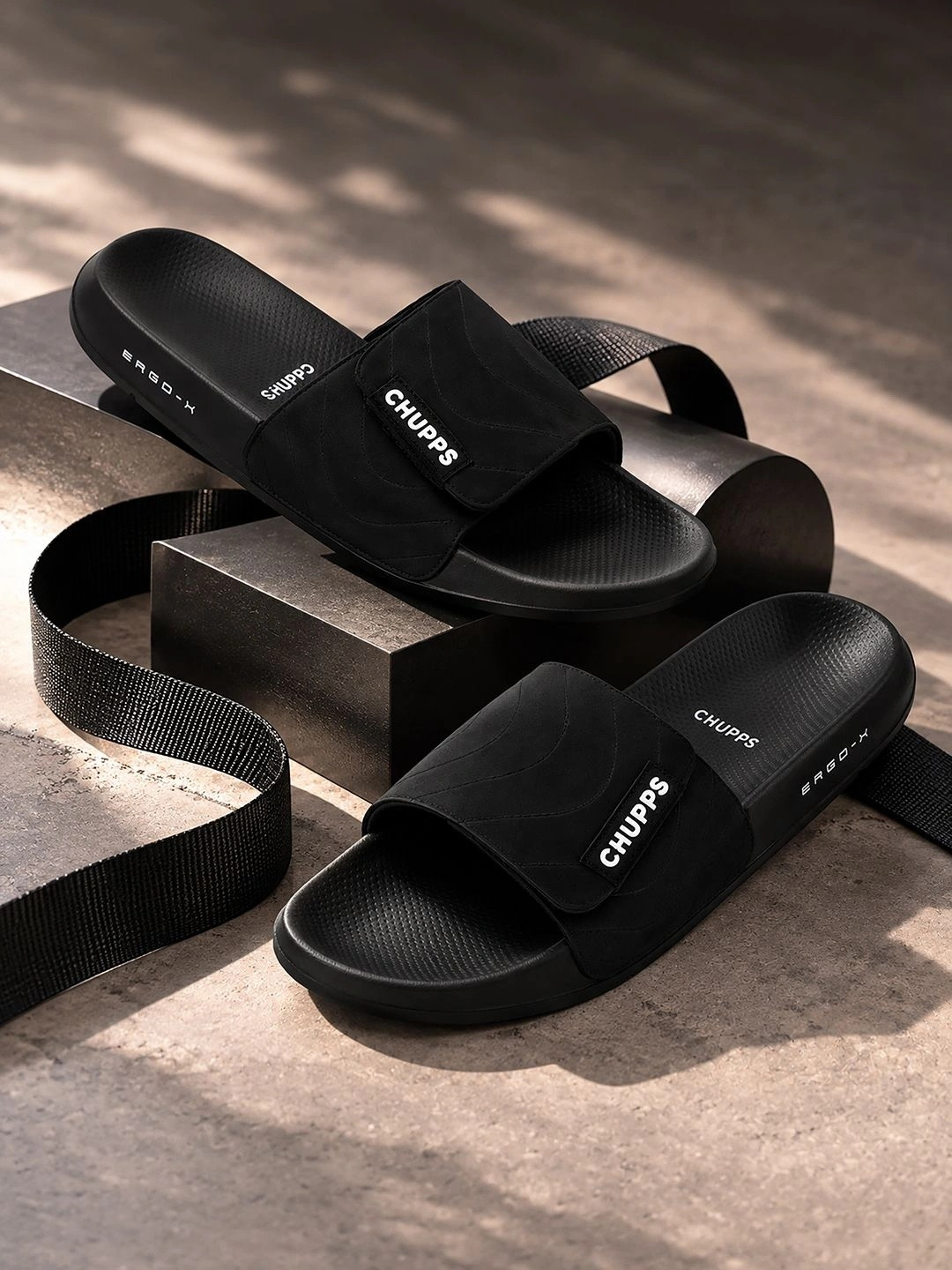 CHUPPS Men Black Flow Ergo-X Orthopedic Sliders